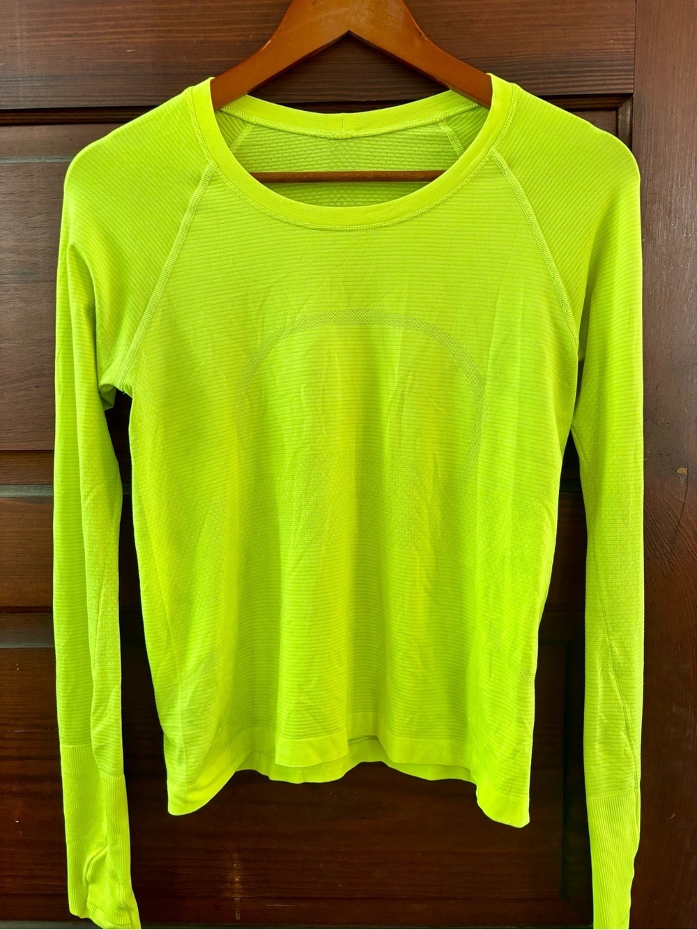 Lululemon Swiftly Tech Long Sleeve 2.0 Waist Length In Highlight Yellow Size 8 - Picture 6 of 9